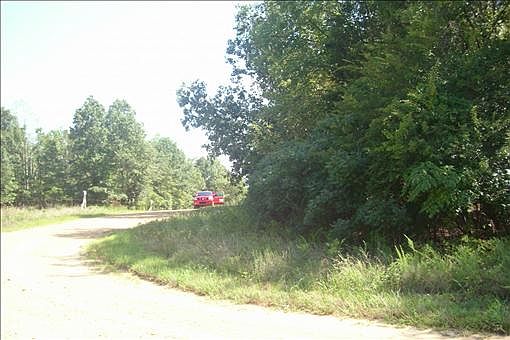 4th image of Parkers Camp Ln