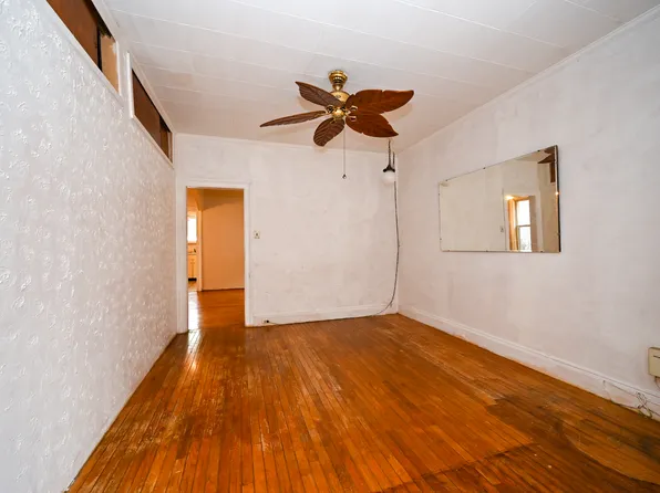 2408 East 13th Street image 15 of 23