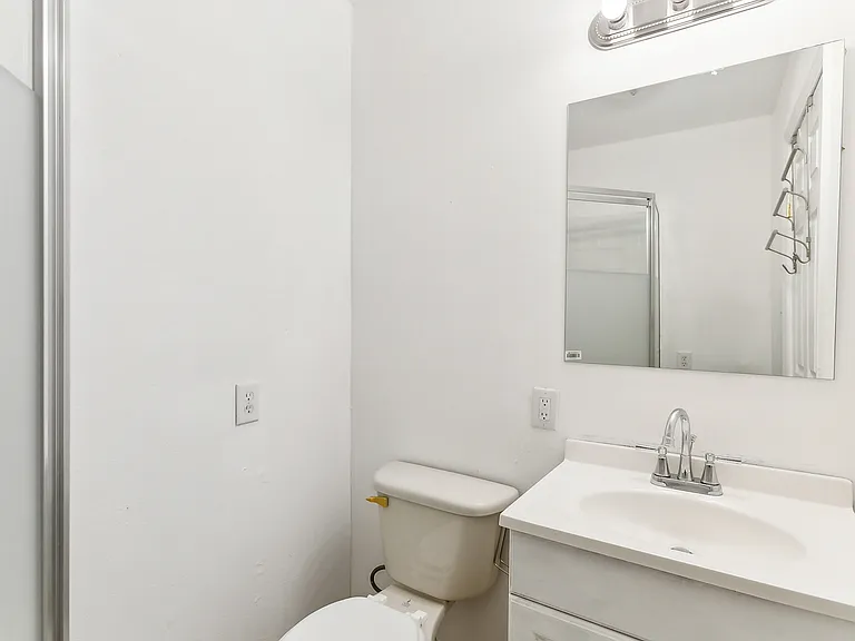 1563 Foy St — Photo 12