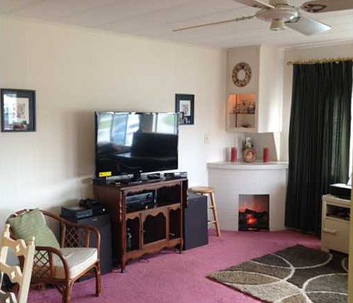 4th image of 1104 Myrtle Dr
