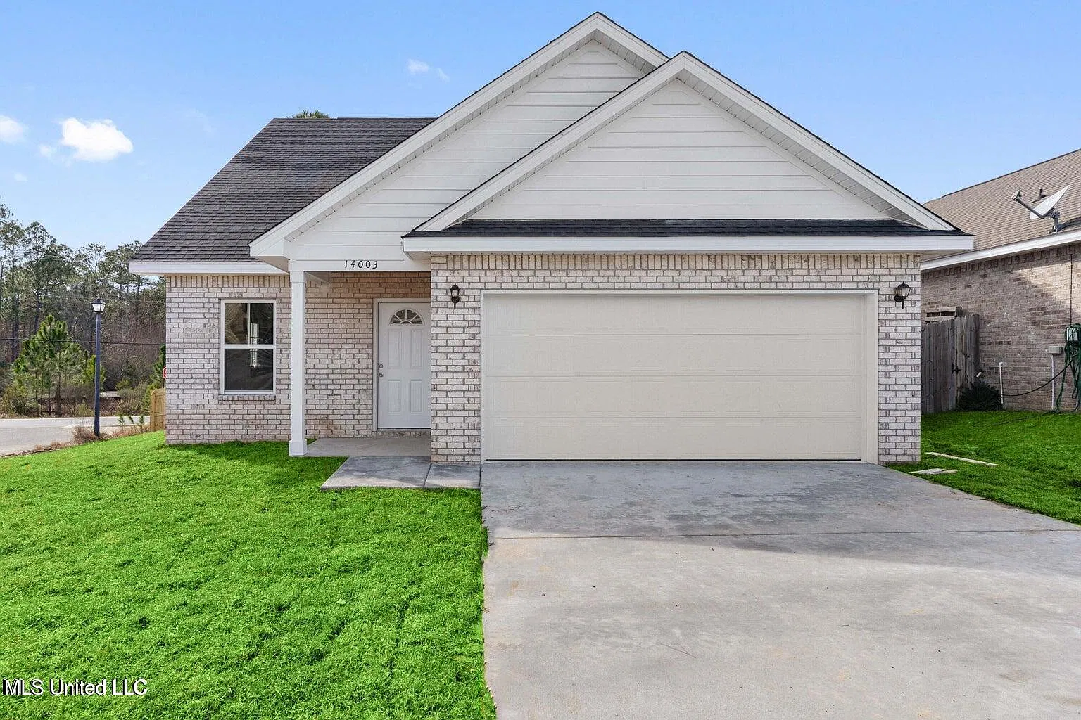 3 bed, 2.0 bath, 1250 sqft, $1,700 — Photo 1