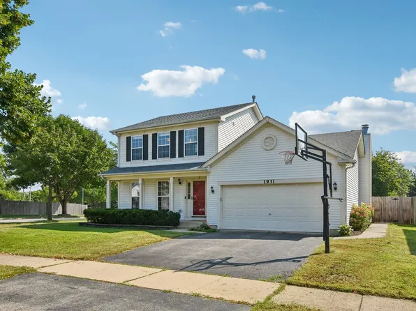 1931 Crossing Ct, Naperville, IL 60540