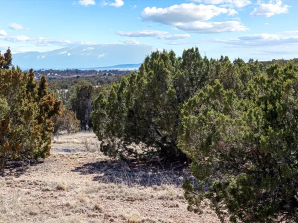 134 Avenida Frijoles, Santa Fe, NM 87507
