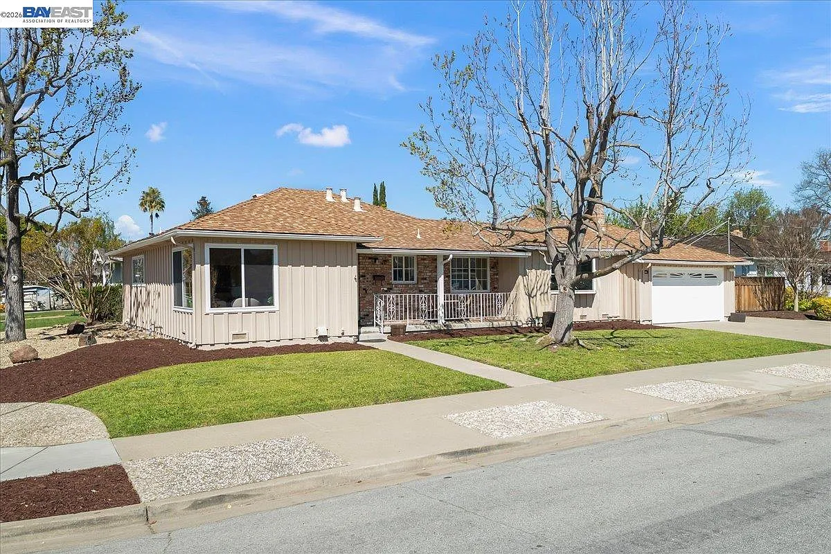 4583 Richmond Ave photo 1