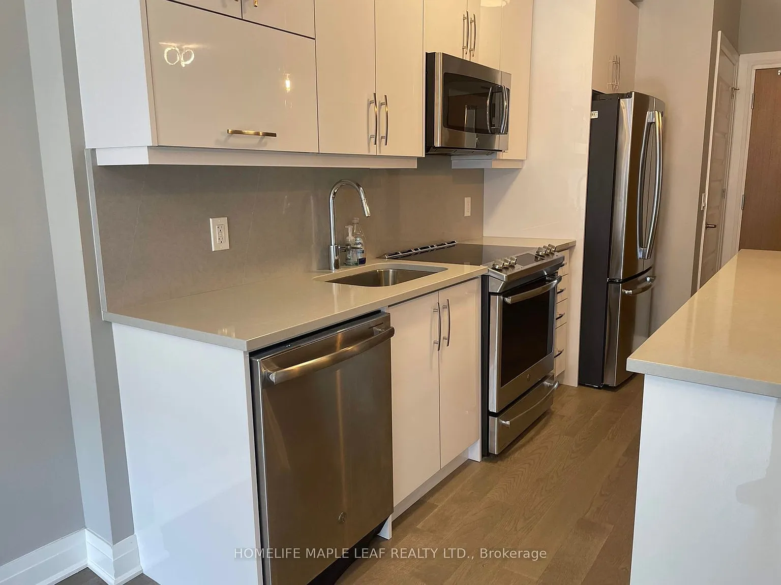 Bower Condo — Photo 4