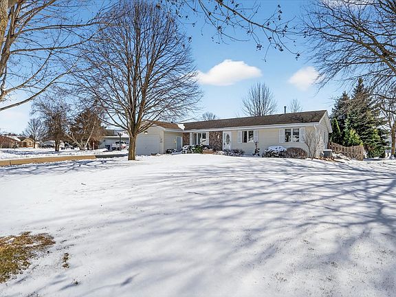 5th image of 4016 New Haven Dr