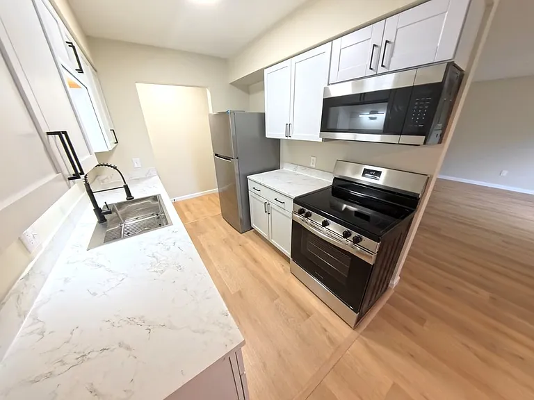 2519 Culver Road Apartments — Photo 23