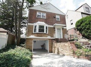 8468 161st St, Jamaica, NY 11432