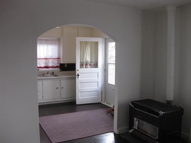 2nd image of 421 S 3rd St