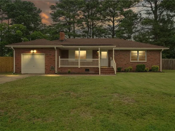 5712 Hawthorne Ln, Portsmouth, VA 23703