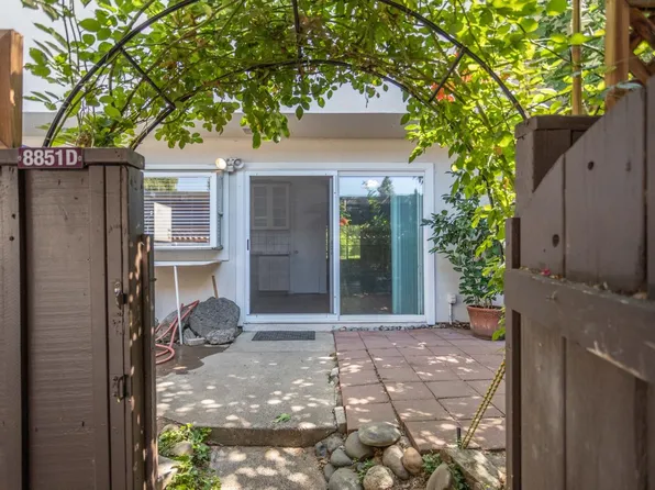8851 Salmon Falls Dr Unit D, Sacramento, CA 95826