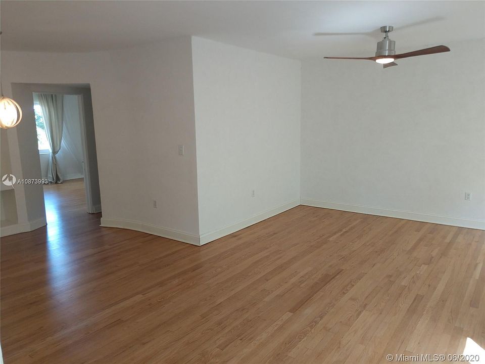 1st image of 6941 Bay Dr APT B4
