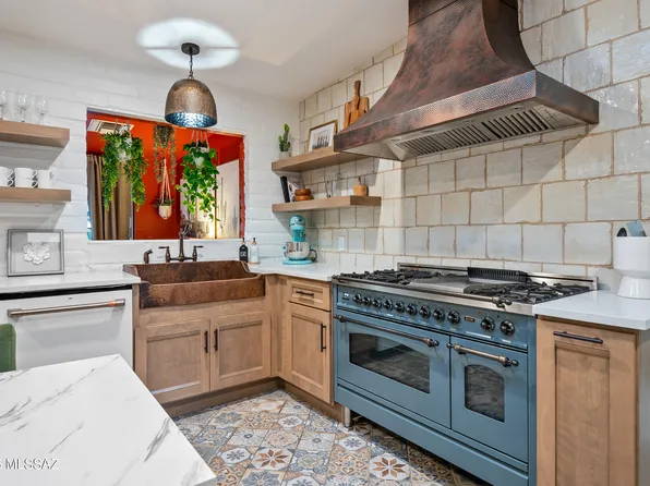4542 N Bear Canyon Rd, Tucson, AZ 85749