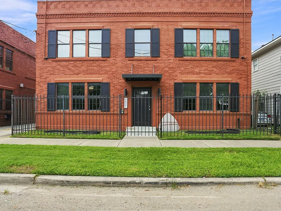 6825 Avenue C #F