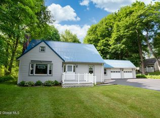 384 Brunswick Rd, Troy, NY 12180