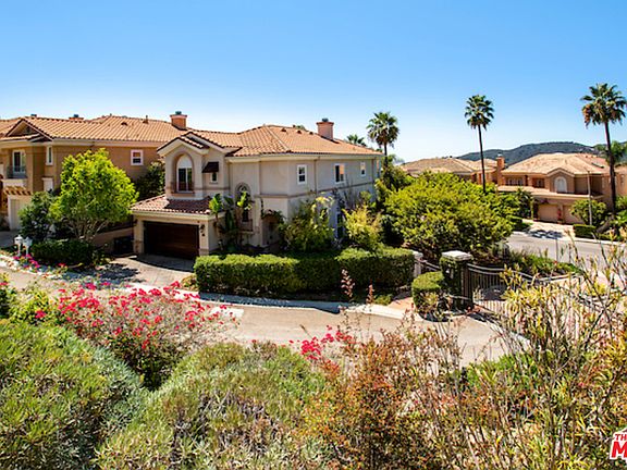 2nd image of 1460 Paseo De Oro