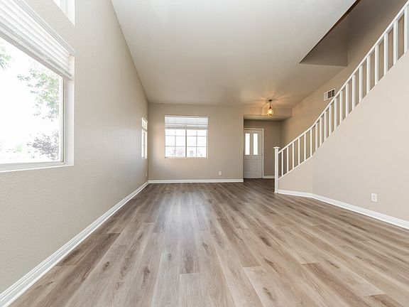 4th image of 2205 Royal Caribbean Ave