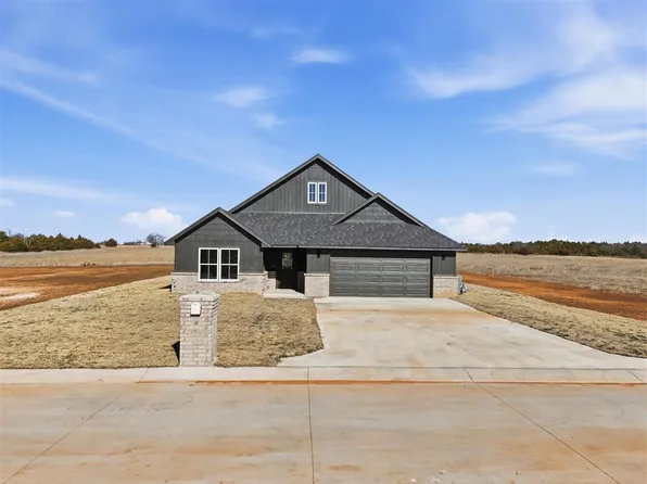 6022 E Bison Ln, Stillwater, OK 74074