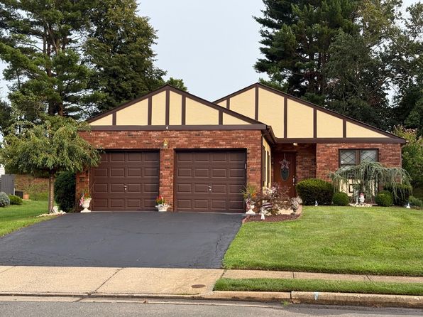 4 Weston Ct