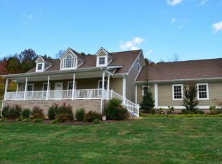 101 Shepherd Branch Ct, Unicoi, TN 37692