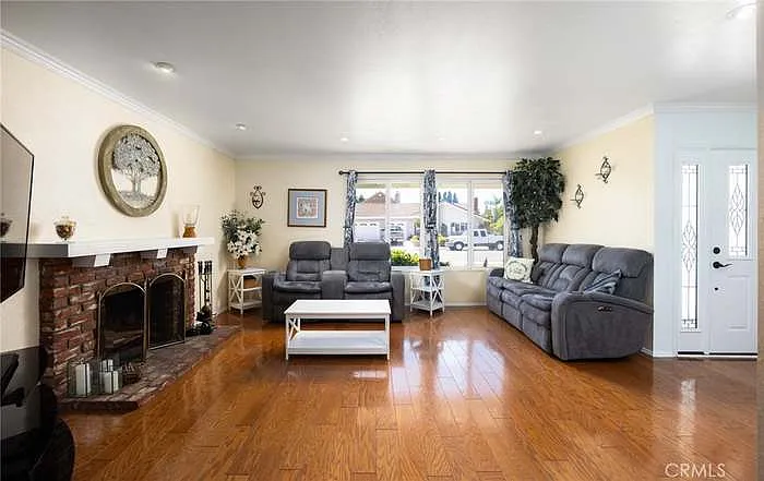 17901 Martha Anne Dr — Photo 2