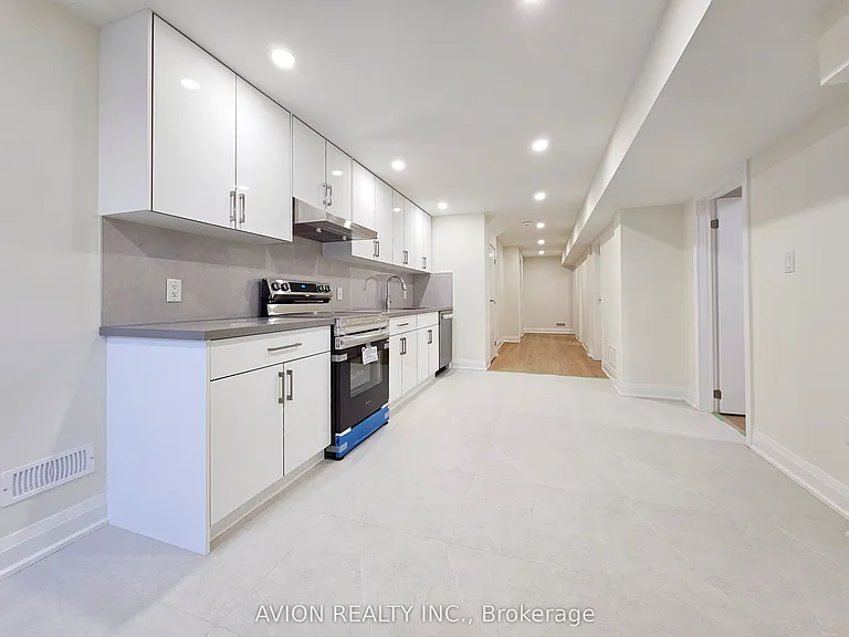 6 Plantain Ln #BASEMENT — Photo 6