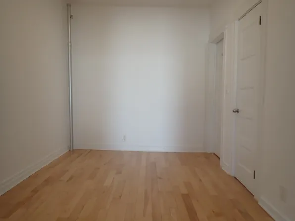 1226 Nostrand Avenue image 3 of 7