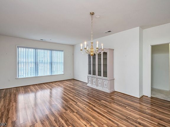 3rd image of 3326 Franklin Ln Unit 3326