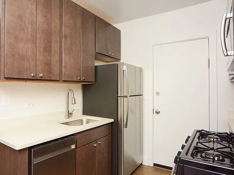 2643 N Spaulding Ave #E4 — Photo 3