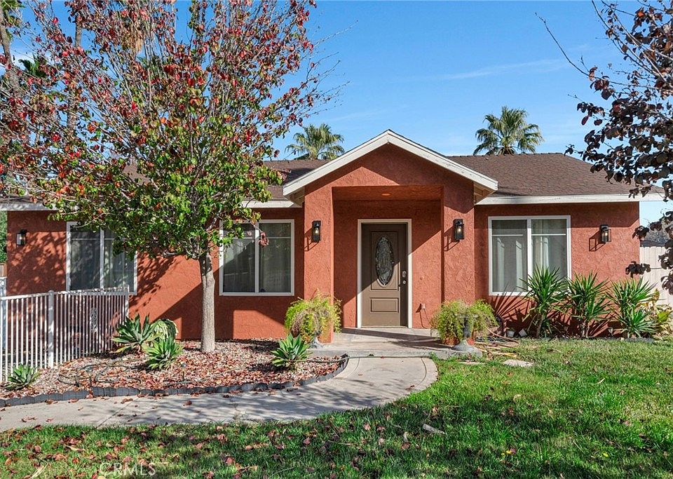 1st image of 2057 Down St