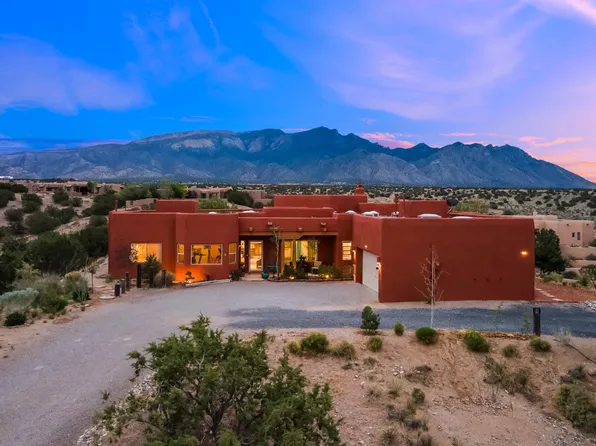5 Solar Ct, Placitas, NM 87043