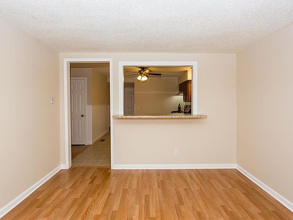 5th image of 408 Kayser Ave