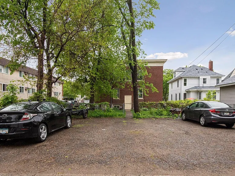 2717 Pleasant Ave #1 — Photo 14