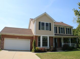 145 Heritage Dr, Dekalb, IL 60115