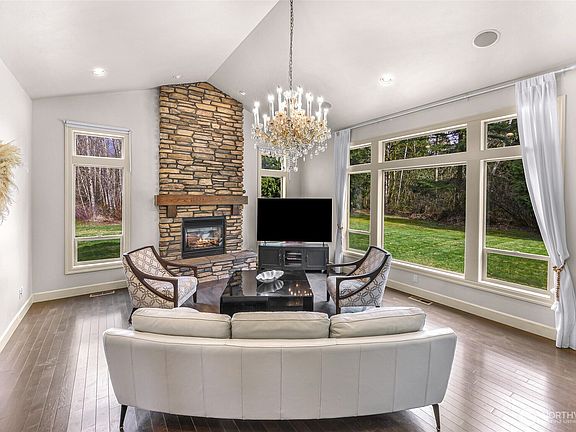 4th image of 2259 H Street