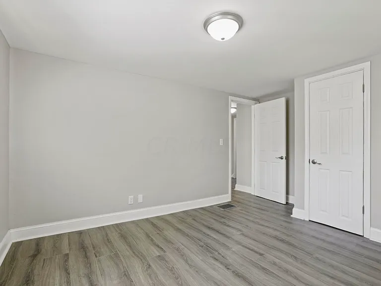 2441 Taylor Ave — Photo 12