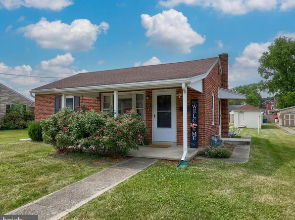 205 Guy St, Hellam, PA 17406