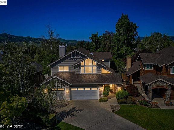 2nd image of 74 Canyon Green Way