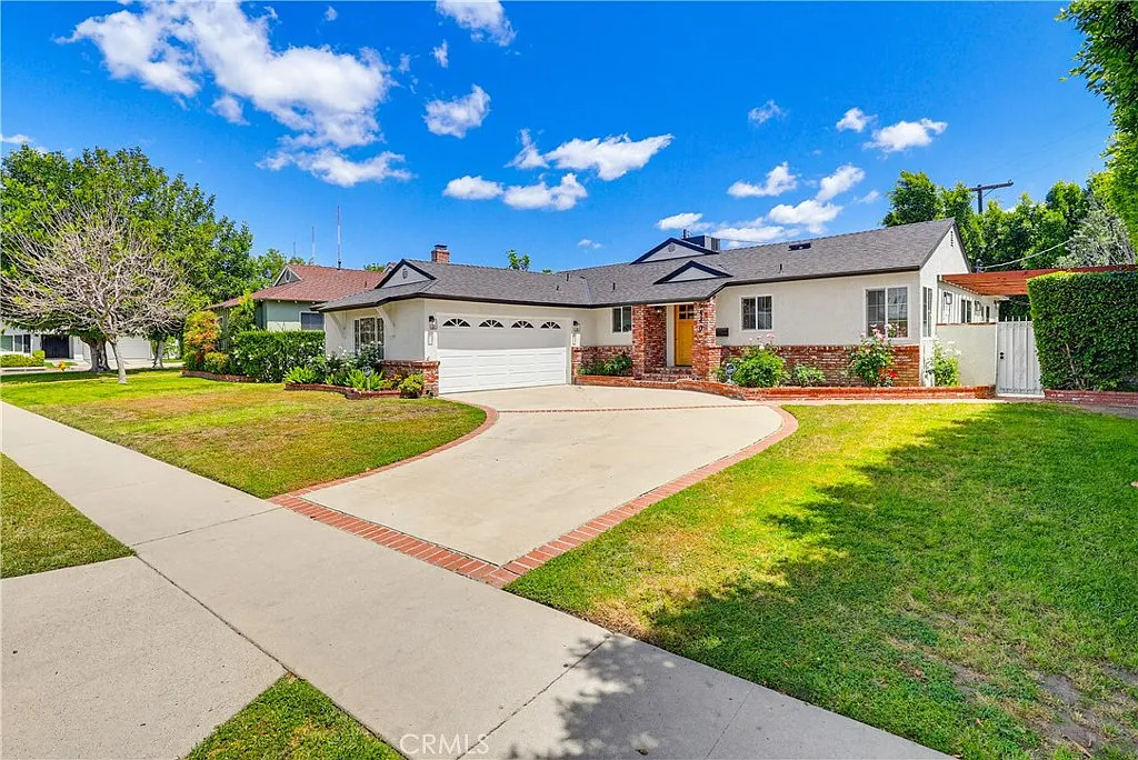 4 bed, 2291 sqft, $10,000 — Photo 1