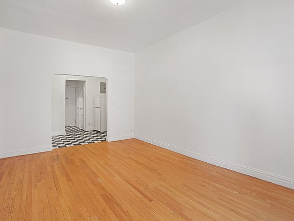 5th image of 172 E 91st St APT 2d