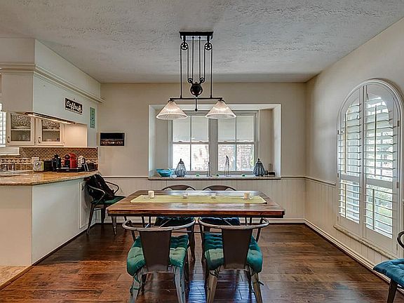 3rd image of 12515 Briar Forest Dr