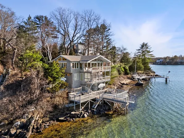 81 Riverview Rd, Gloucester, MA 01930