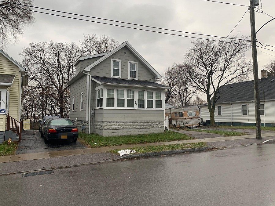 2nd image of 360 Dunn St