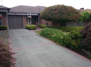 3823 55th Ave SW, Seattle, WA 98116