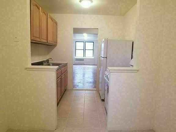 5th image of 60 E 17th St APT 5A