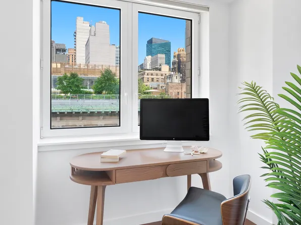 425 5th Avenue image 2 of 10