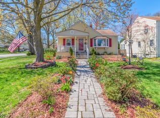 2 Barnett St, Bloomfield, NJ 07003