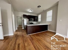 3614 W McLean Ave, Chicago, IL