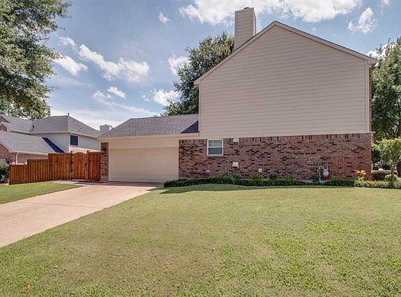 3rd image of 1601 Yaggi Dr