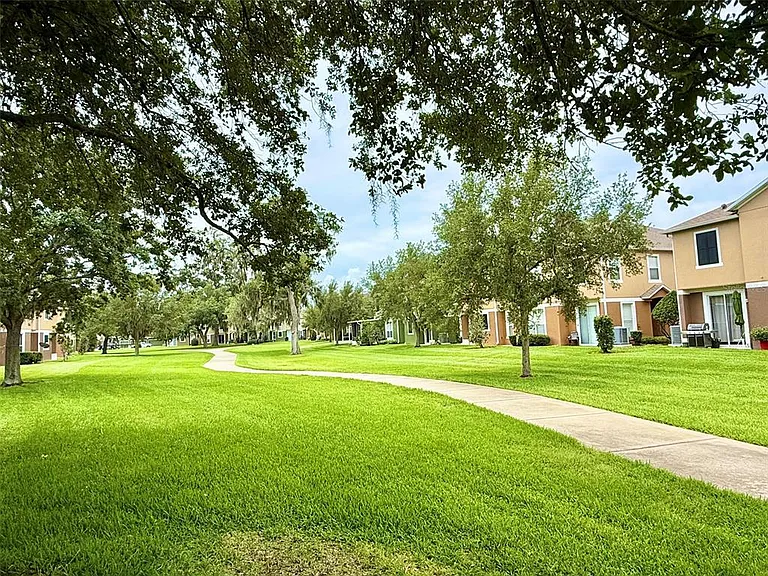 1535 Broken Oak Dr #37B — Photo 30